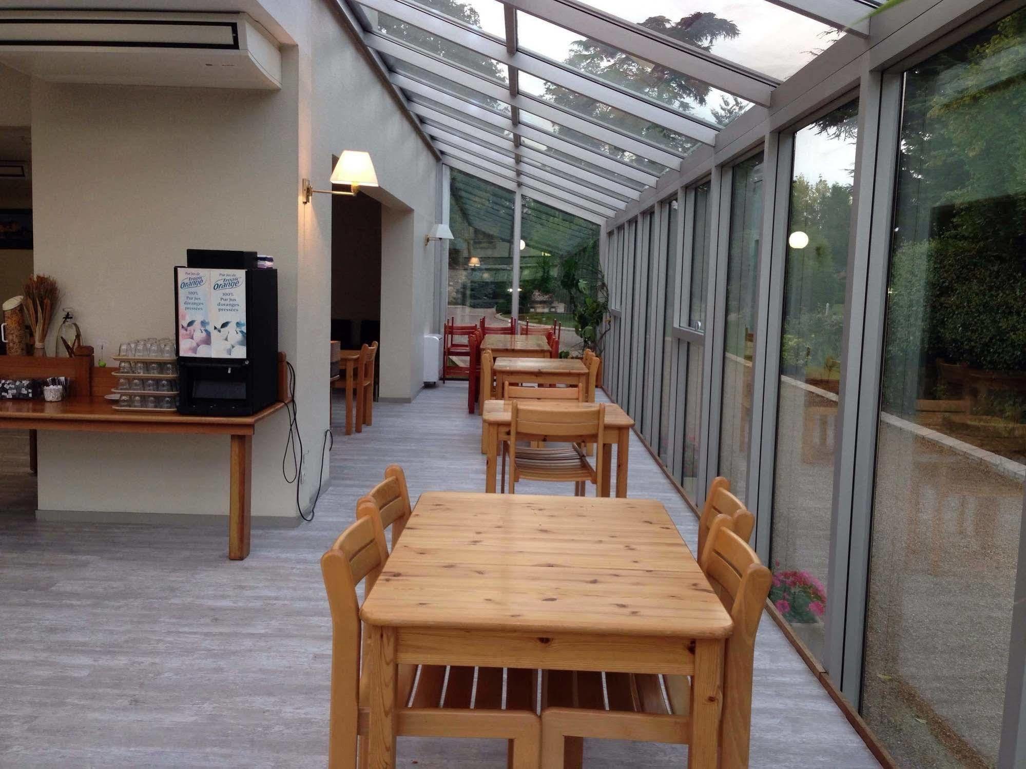 Promotel Saint-Jean-de-Braye Exterior foto